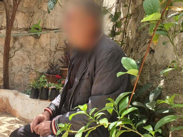 The breadwinner of his family has suffered arterial stenosis.