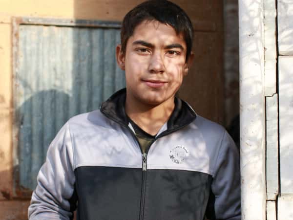 عمران طفل يتيم من محافظة ادلب