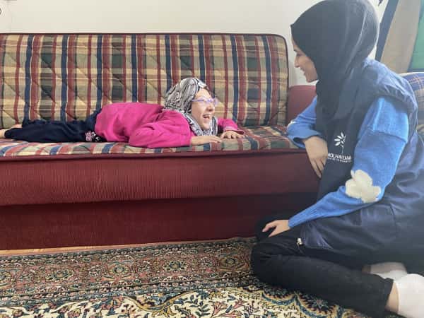Kawthar lives between meningitis inflammation and the risk of kidney failure