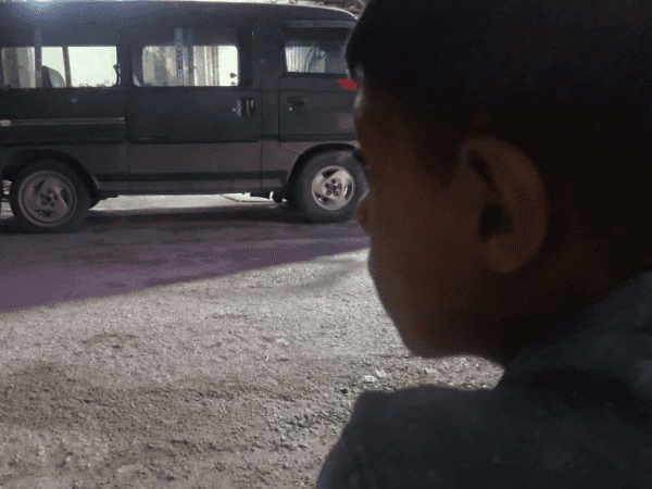 طفل بحاجة لعلاج