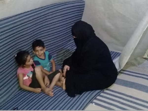 مريضة بحاجة صورة رنين مغناطيسي