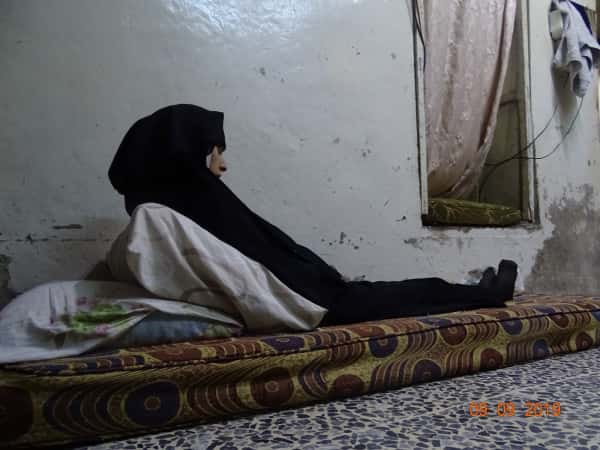 A young woman suffers from hepatic and lung cancer