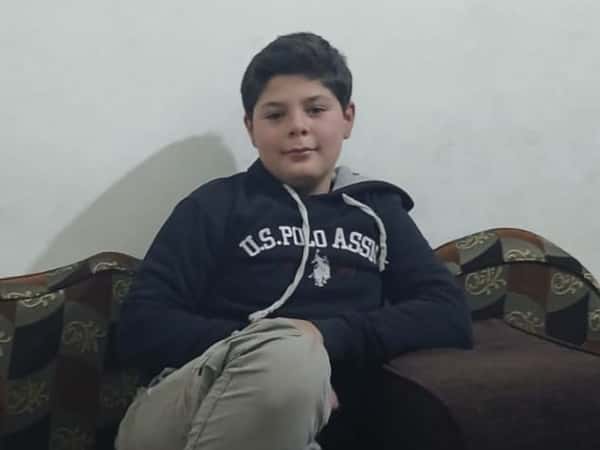 يحيى طفل يتيم في قرية ملهم