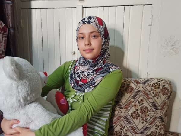 Let us  help  Rawan the orphan child