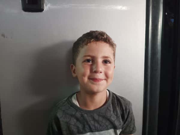 فراس يتيم من غزة