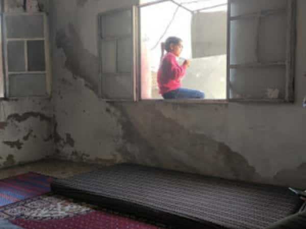 Amal is a girl from the Aleppo countryside