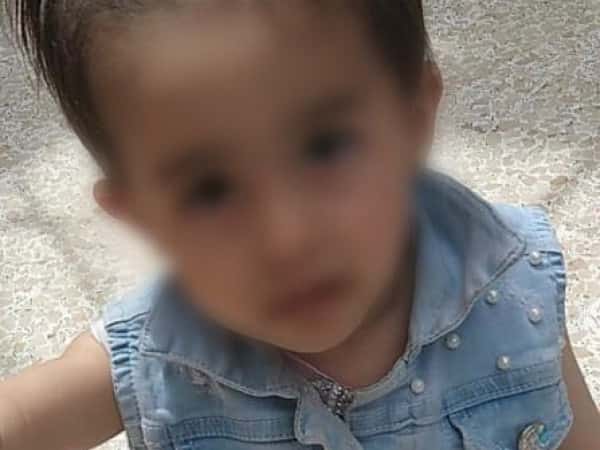 Shams is an orphan girl with cancer