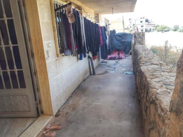 A mother was left alone with her 3 children