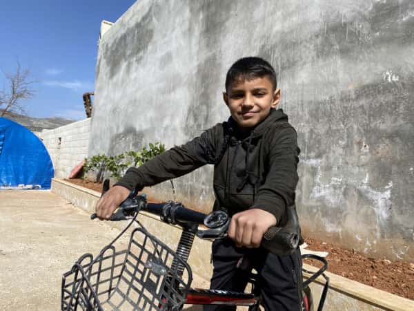 Sary became an orphan after the earthquake.