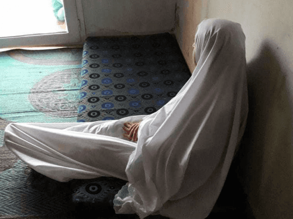 مريضة بحاجة علاج للحروق