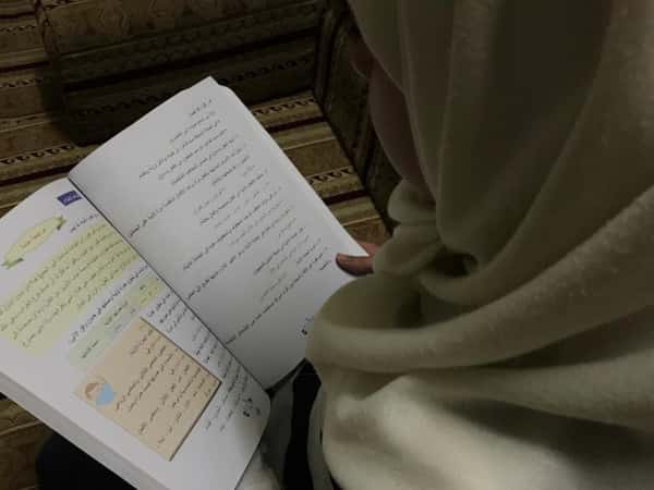 طفلة تعاني من حول في عينيها!