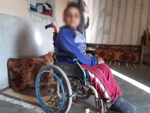 Hamza suffers from paralysis and needs your support..