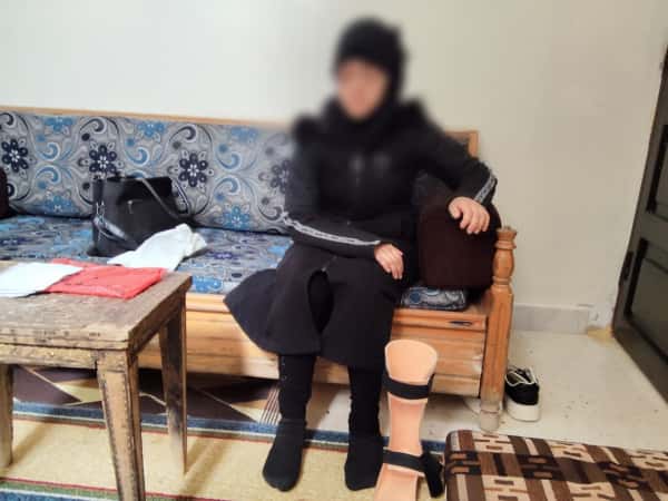 صراعٌ يوميٌّ بين الحاجةِ والمرض