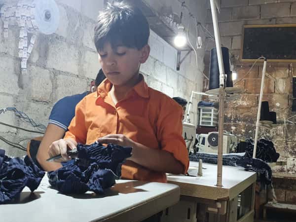 الطفولة المكسورة