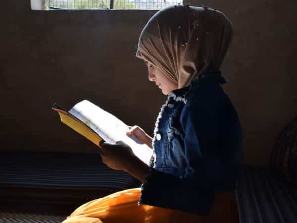 Jamila, ein Halbwaisenmädchen aus Aleppo
