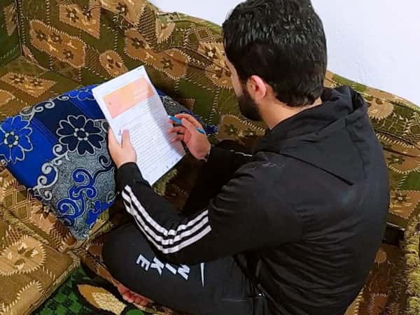 Kaddour studiert Humanmedizin und braucht eure Untersützung