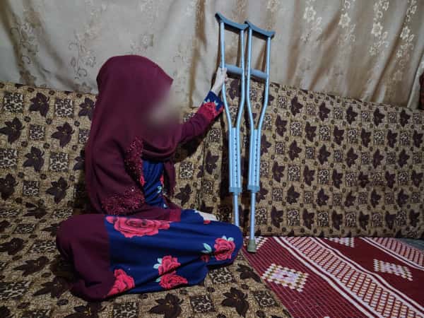 Sabah is in pain and needs your help!