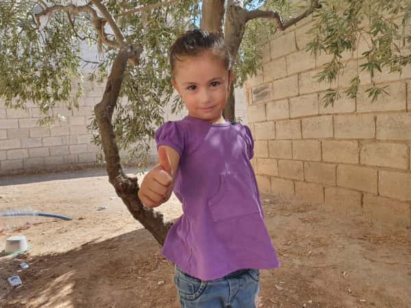 Alaa, a little orphan, needs our support