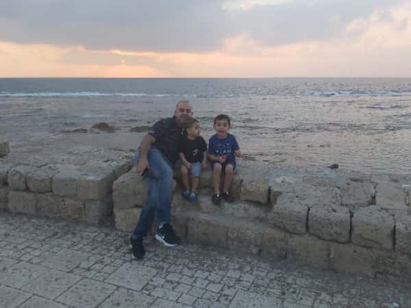 علّنا نفرحكم