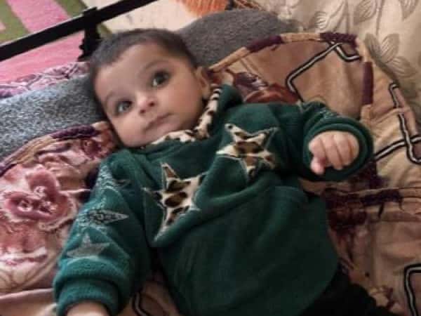 قلبٌ صغير ... يحمل وجعاً أكبر من عمره