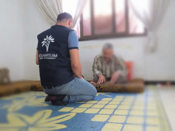 عائلة بلا أي معيل