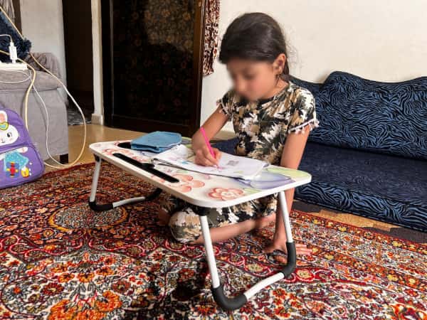 بين الإيجار واحتياجات الأيتام