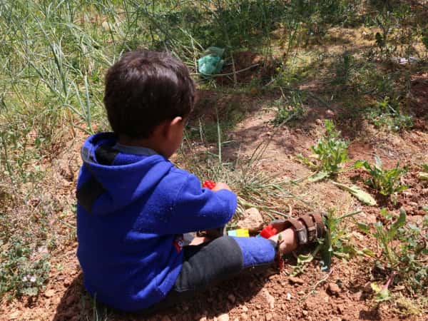 Khaled, an orphan child from Aleppo