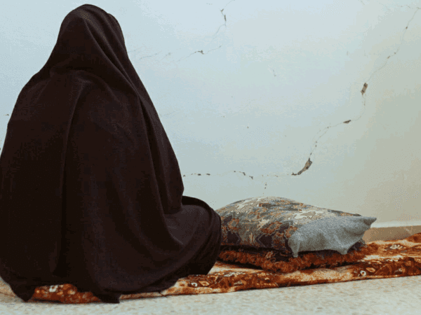 A woman needs transportation costs for delivery