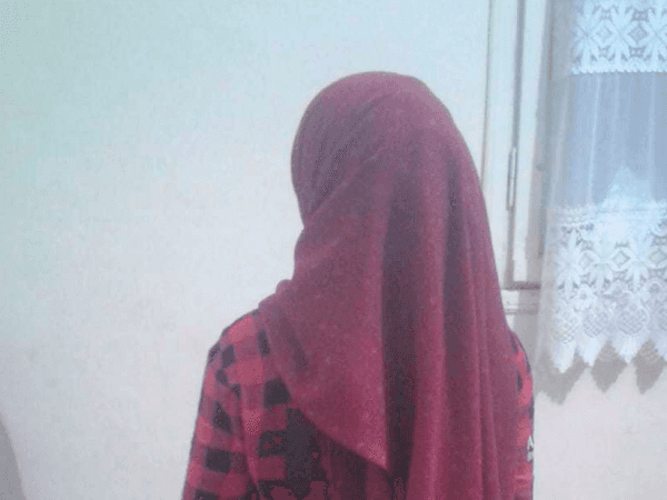 فتاة تنتظر أن ترى النور من جديد!
