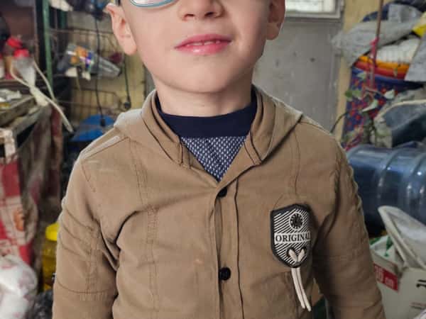 Support Hassan, an orphan who has lost both of his parents.