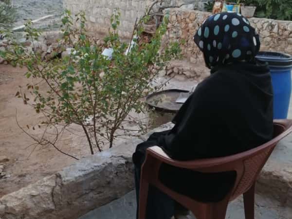A mother at risk of blindness