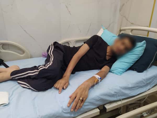 He has lost his ability to move and hear! Yet, your donations can relieve his pain!