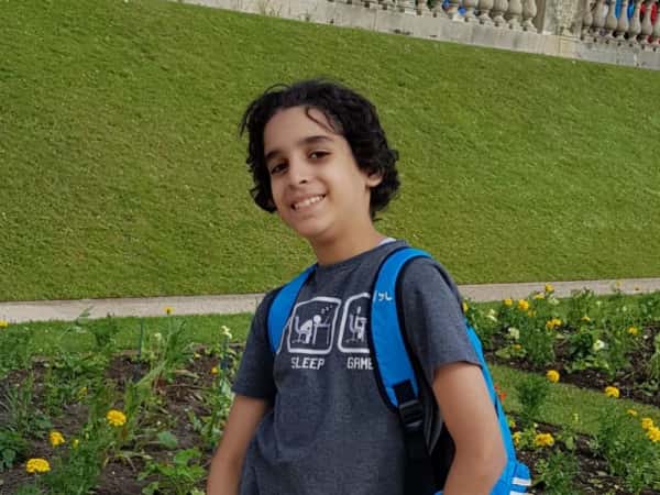 شكرا الله لانتهاء جاسر محمد عثمان من حفظ ١٤ جزء من القرآن الكريم