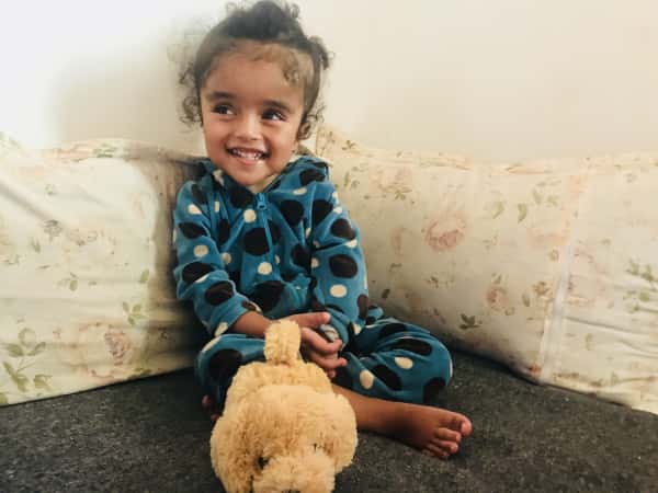 A girl child needs a medical care