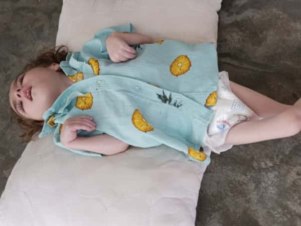 طفلة وأمل ضائع