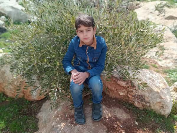 حسين طفل يتيم من محافظة ادلب