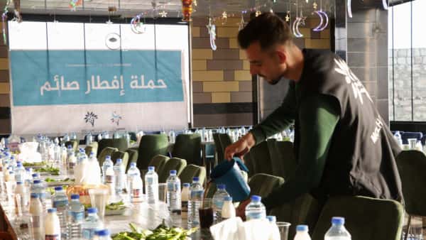 فضل الصدقة في العشر الأواخر من رمضان - تبرّع لإفطار صائم