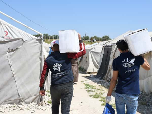 الطرود الغذائية