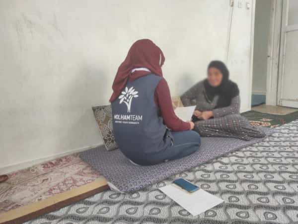 الخالة نصرة تتمنى أنّ يكون لديها أثاث متواضع!