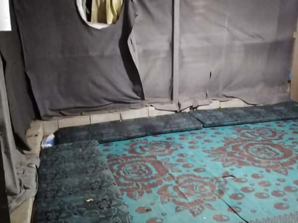 طفل بحاجة رعاية طبية