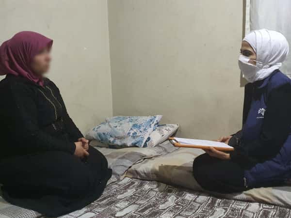Reem is the sole provider for her children after losing her husband.