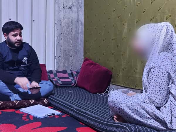 كونوا بلسماً وسبباً لشفاء فاطمة من آلامها
