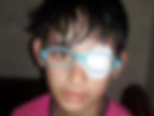 A child,needs treatment expenses.