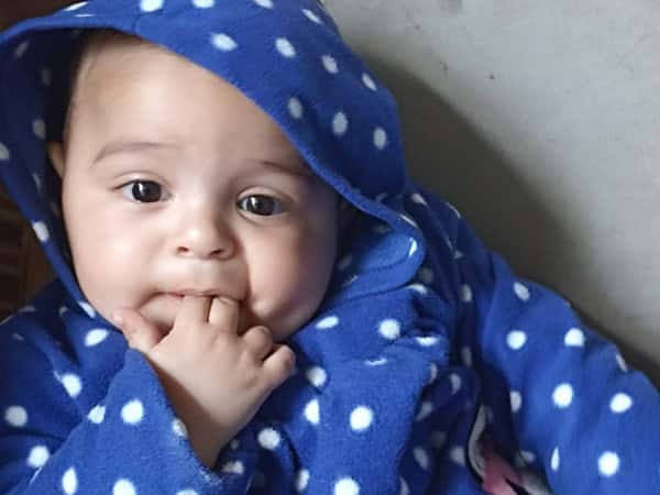 عبيدة طفل يتيم من غزة.