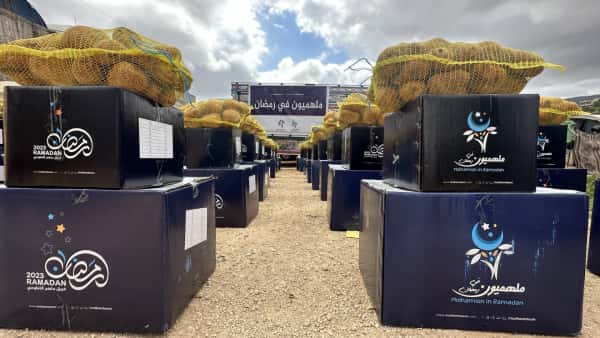 الصدقة في العشر الأواخر من رمضان - تبرّع للفقراء والمحتاجين