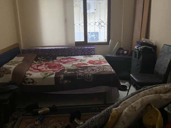 عائلة بحاجة مساعدة إنسانية