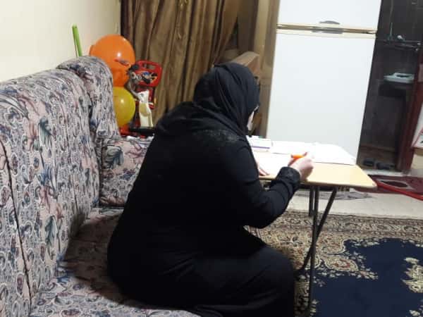 سيدة لا تملك ثمن أدويتها!