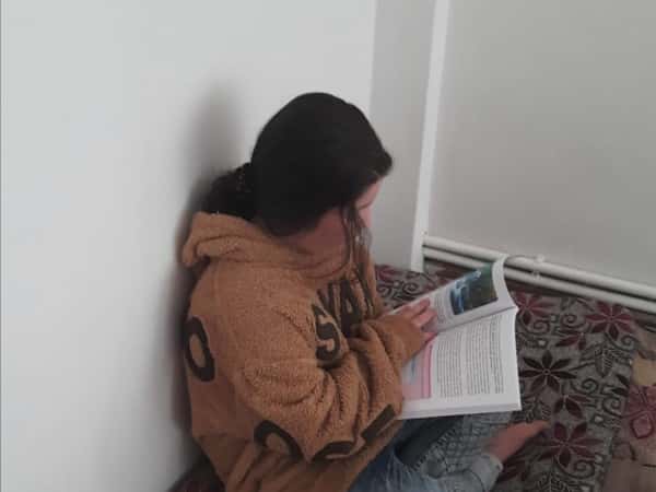 Nissan is an orphan girl from Kfardrian