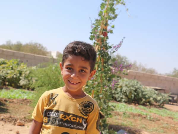 وليد طفل يتيم من الرقة