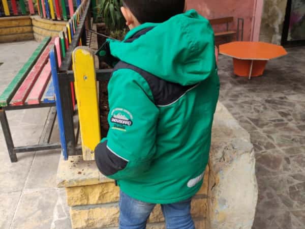 A 6 years old orphan with ambitious dreams